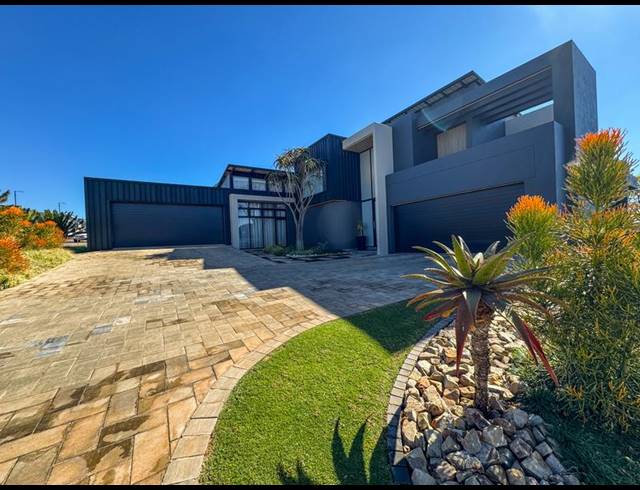 5 BEDROOM HOUSE FOR SALE IN MIDSTREAM HEIGHTS